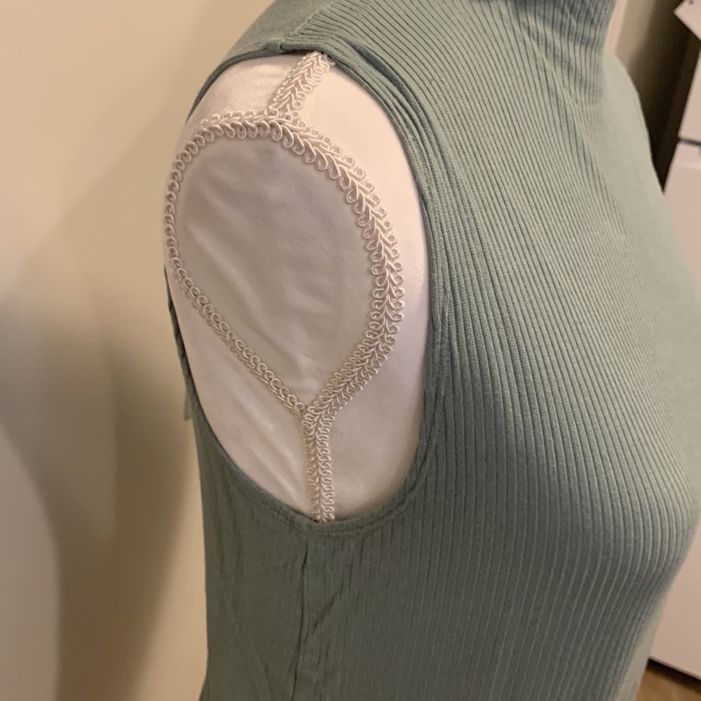 EUC Loft Ruffle Mock Neck Tank Top - Picture 7 of 8